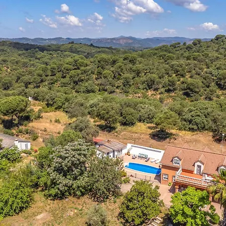 Holiday home Pet Friendly In *